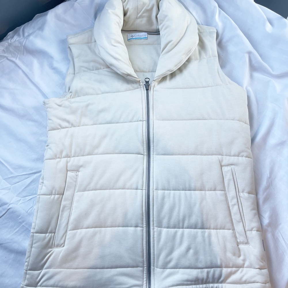 Columbia / Off White / Zip Front Thermal Vest / Small
